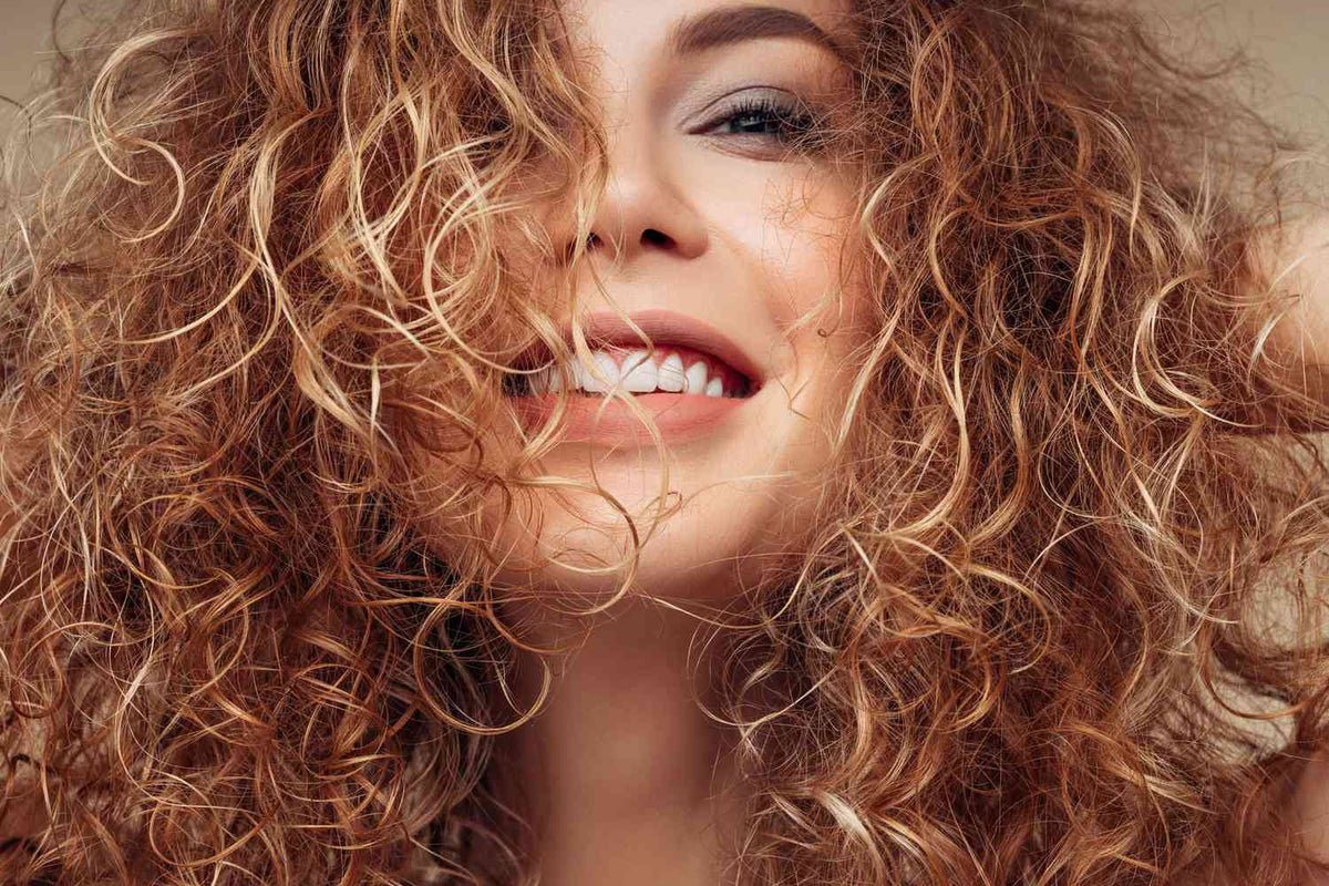 Why Hair Gets Frizzy in Humidity